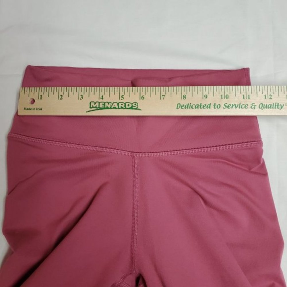 Fabletics Women's Pink Cropped Yoga Athletic High Rise Leggings Size Small EUC - Picture 4 of 6
